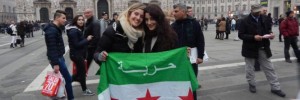 Greta e Vanessa_manifestazione pro ribelli siriani_Milano